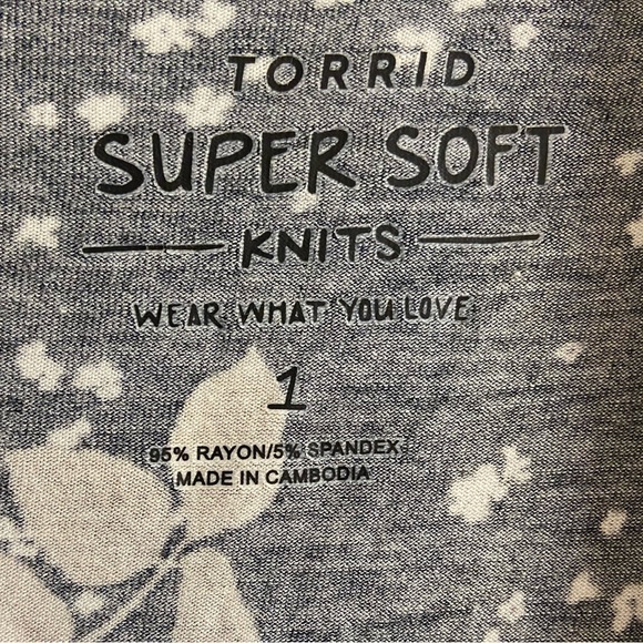 Torrid super soft knits black floral open front cardigan drape front 1X - Picture 7 of 8